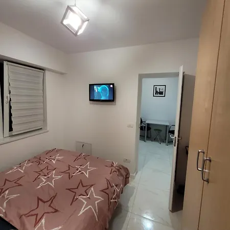 Apartment Apartamentul Cora 2 *